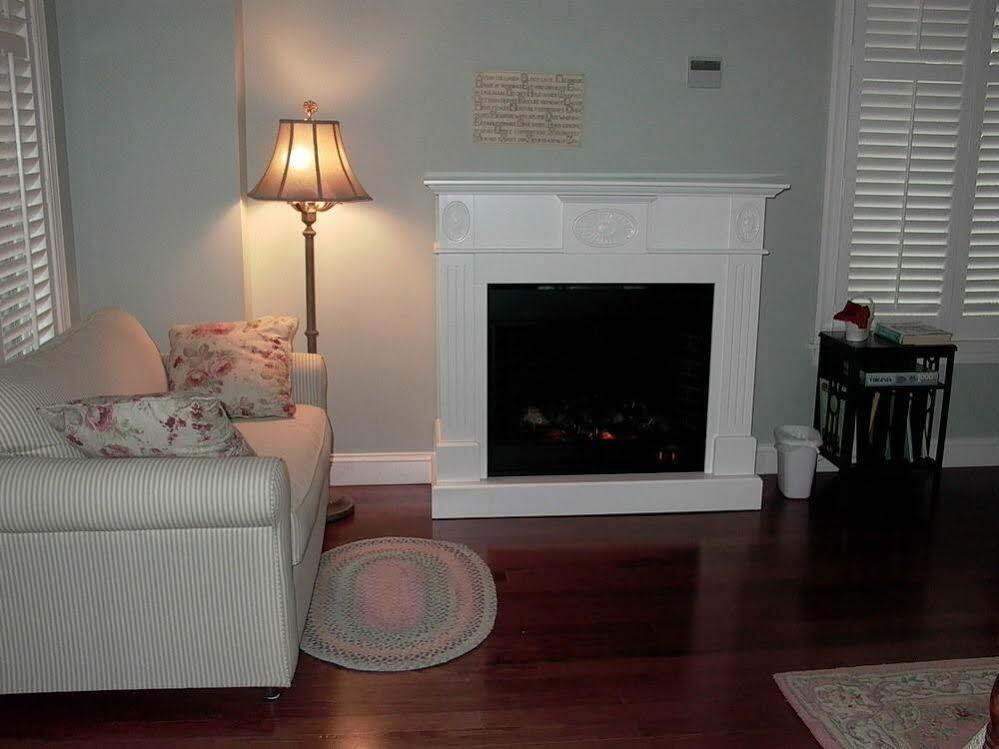 Trinkle Mansion Bed & Breakfast Wytheville Esterno foto