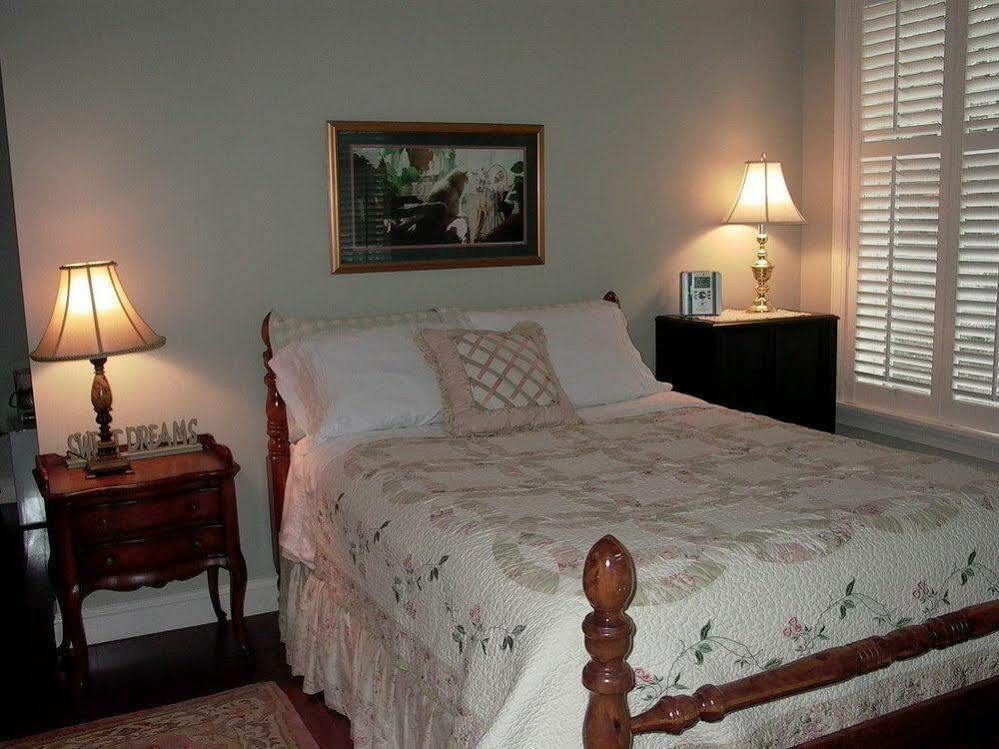 Trinkle Mansion Bed & Breakfast Wytheville Esterno foto